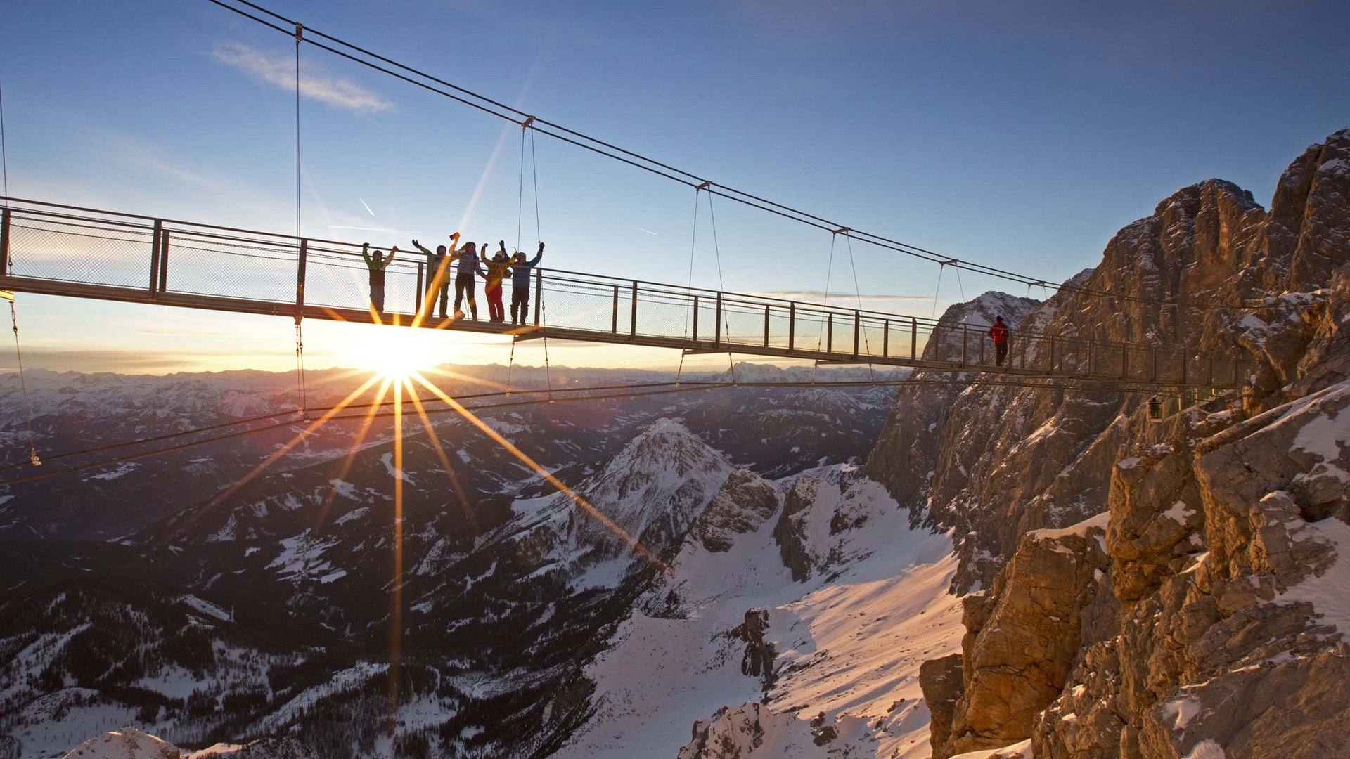 Experience the Dachstein glacier!